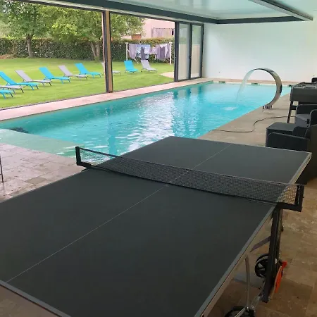 Logement 4 Personnes Avec Piscine Interieure 31 Degres Zoo De La Fleche 24 H Du Mans Exterior photo