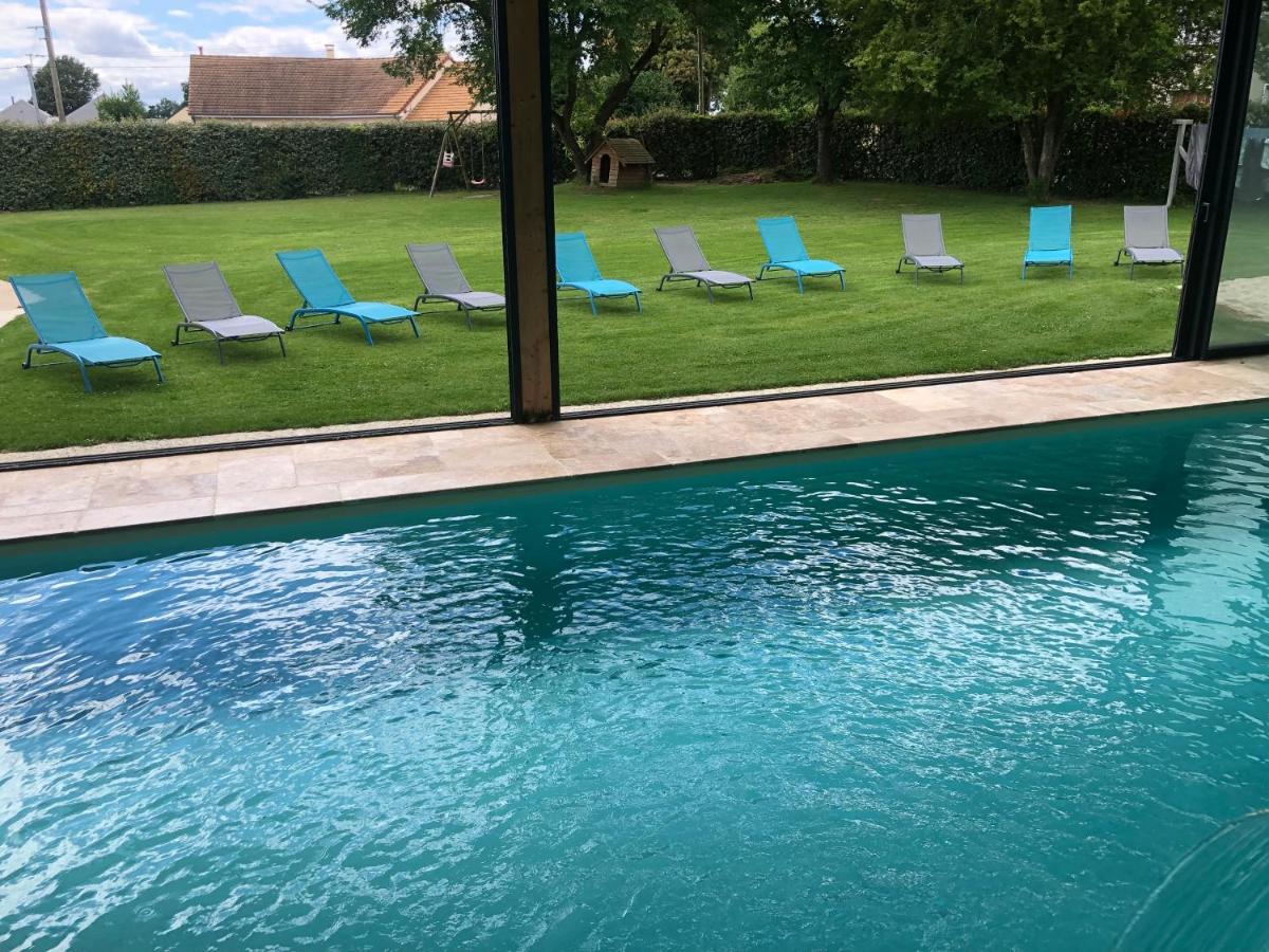 Apartment 4 Personnes Avec Piscine Interieure 31 Degres Zoo De 24 H Du Mans *